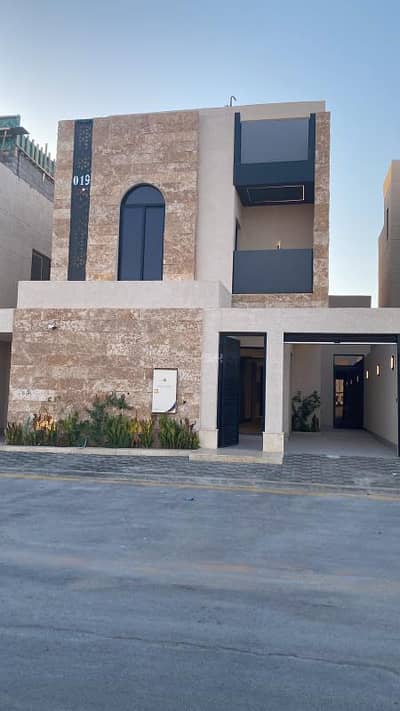 4 Bedroom Villa for Sale in East Riyadh, Riyadh - 4 Bedroom Villa For Sale in Al Rimal, Riyadh 4 Bedroom Villa for Sale in East Riyadh, Riyadh - 4 Bedroom Villa For Sale in Al Rimal, Riyadh