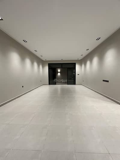 4 Bedroom Villa for Sale in East Riyadh, Riyadh - For sale: a villa with an inner staircase and a apartment in Al-Montazah district 4 Bedroom Villa for Sale in East Riyadh, Riyadh - For sale: a villa with an inner staircase and a apartment in Al-Montazah district