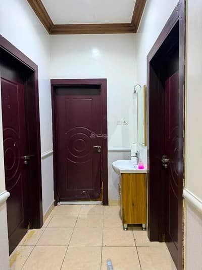 3 Bedroom Flat for Rent in West Riyadh, Riyadh - Three-bedroom apartment for rent in Zohour Lebanon