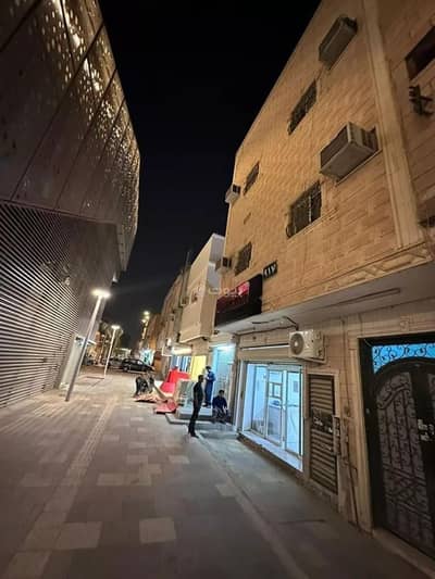 3 Bedroom Residential Building for Sale in West Riyadh, Riyadh - Building for sale on Madinah Street, Al-Badi'ah District, Riyadh 3 Bedroom Residential Building for Sale in West Riyadh, Riyadh - Building for sale on Madinah Street, Al-Badi'ah District, Riyadh