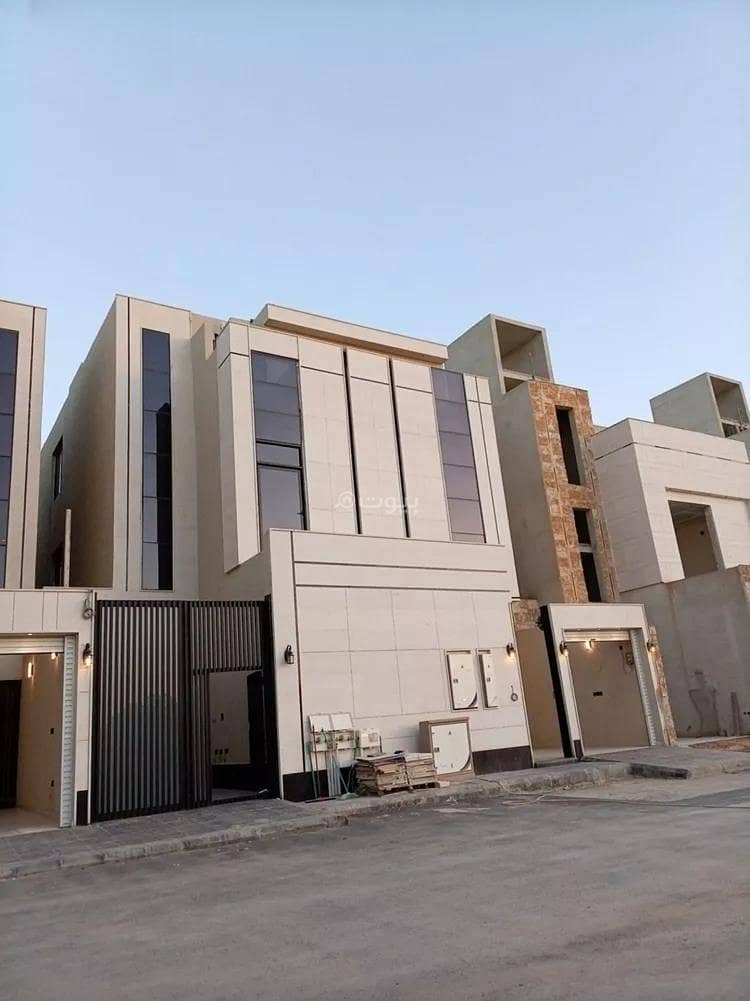 A floor for sale on 19 Al Maizilah Street, Al Maizilah District, Riyadh City. A floor for sale on 19 Al Maizilah Street, Al Maizilah District, Riyadh City.