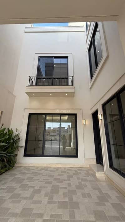 5 Bedroom Villa for Sale in West Riyadh, Riyadh - A villa for sale on 405 Al Mahdiyyah Street, Al Mahdiyyah District, Riyadh City. 5 Bedroom Villa for Sale in West Riyadh, Riyadh - A villa for sale on 405 Al Mahdiyyah Street, Al Mahdiyyah District, Riyadh City.