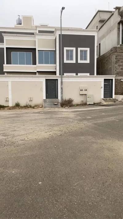 4 Bedroom Villa for Sale in Nishwan, Khamis Mushait - A villa for sale on Abdulrahman Al Imadi Street, Nashwan District, Khamis Mushait City.