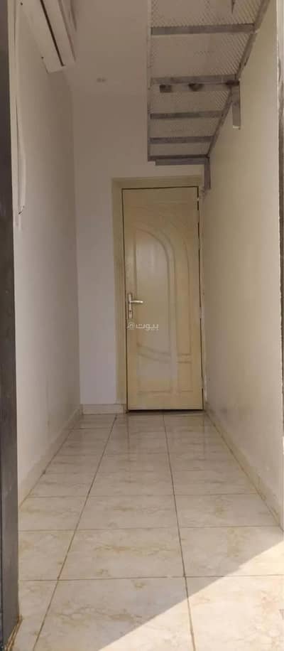 Room for Rent in North Riyadh, Riyadh - Room for rent on Awf bin Abdullah bin Al Ahmar Street, Al Arid District.