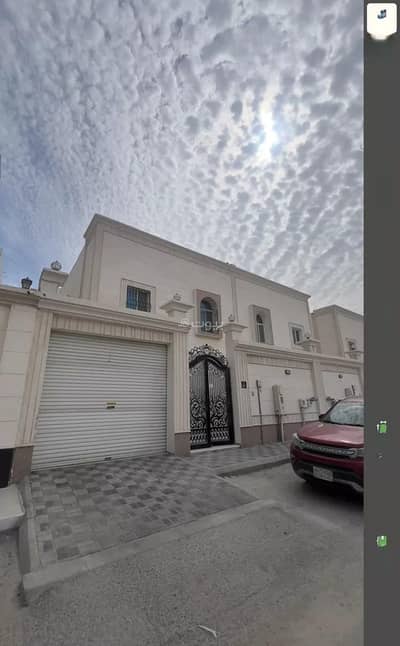 5 Bedroom Villa for Sale in Al Amwaj, Al Khobar - Villa for sale on 14A Street, Al-Amwaj District, Khobar City