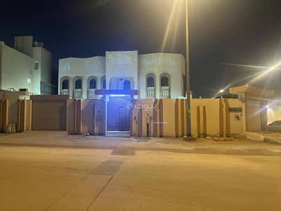 10+ Beds Villa for Sale in South Riyadh, Riyadh - Corner villa with an area of 750 m² and a unique investment opportunity at a special price