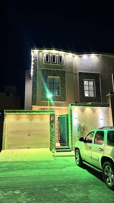 5 Bedroom Villa for Sale in West Riyadh, Riyadh - A distinctive villa for sale in Zahra Al-Liban district 5 Bedroom Villa for Sale in West Riyadh, Riyadh - A distinctive villa for sale in Zahra Al-Liban district