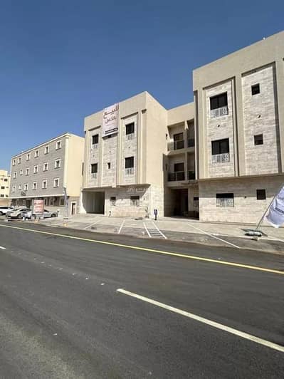 10+ Beds Residential Building for Sale in West Riyadh, Riyadh - Buildings for sale in Dhahrat Laban district, Riyadh