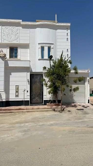 8 Bedroom Villa For Rent in Al Mahdiyah, Riyadh 8 Bedroom Villa For Rent in Al Mahdiyah, Riyadh