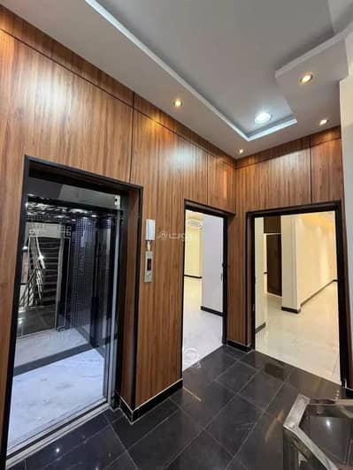 6 Bedroom Flat for Sale in At Taawun, Khamis Mushait - Apartment for sale on Salah Al-Din Ibn Zaheerah Street, Al-Taawun District, Khamis Mushait City