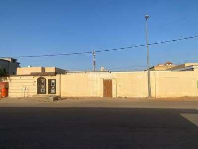4 Bedroom Apartment for Sale in Alfwylq Al Qassim Region - Apartment 4 bedrooms 100000 SAR - 88032506 4 Bedroom Apartment for Sale in Alfwylq Al Qassim Region - Apartment 4 bedrooms 100000 SAR - 88032506