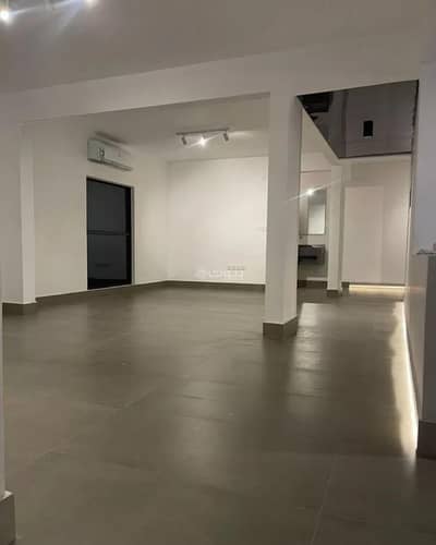 3 Bedroom Flat for Rent in North Riyadh, Riyadh - An apartment for rent on Muhammad Bin Abdulaziz Al Dughaither Street, Al Malqa District, Riyadh City.