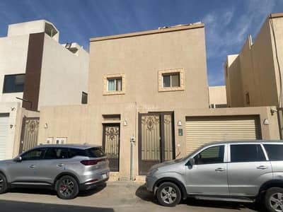 10+ Beds Villa for Sale in Central Riyadh, Riyadh - Villa for sale in Al Malaz district 10+ Beds Villa for Sale in Central Riyadh, Riyadh - Villa for sale in Al Malaz district