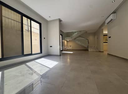 3 Bedroom Floor for Sale in East Riyadh, Riyadh - Duplex apartment on two floors - air conditioners and kitchen installed 3 Bedroom Floor for Sale in East Riyadh, Riyadh - Duplex apartment on two floors - air conditioners and kitchen installed