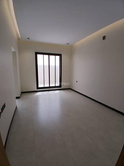 3 Bedroom Floor for Sale in East Riyadh, Riyadh - Three-bedroom residential apartment for sale in al-Janadriyah