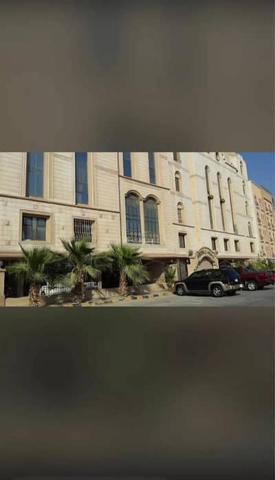 3 Bedroom Flat for Sale in Al Hamra, Al Khobar - Apartment for sale on Jabal Shadqam Street, Al Hamra District, Al Khobar, Eastern Region. 3 Bedroom Flat for Sale in Al Hamra, Al Khobar - Apartment for sale on Jabal Shadqam Street, Al Hamra District, Al Khobar, Eastern Region.