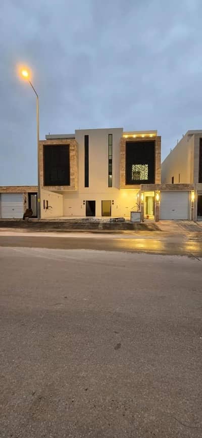 5 Bedroom Villa for Sale in West Riyadh, Riyadh - A villa for sale on Muhammad Saleh Al Hadi Street, Tuwaiq District, Riyadh City. 5 Bedroom Villa for Sale in West Riyadh, Riyadh - A villa for sale on Muhammad Saleh Al Hadi Street, Tuwaiq District, Riyadh City.