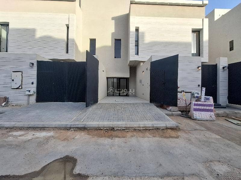 Upper townhouse in Al Rimal neighborhood Upper townhouse in Al Rimal neighborhood