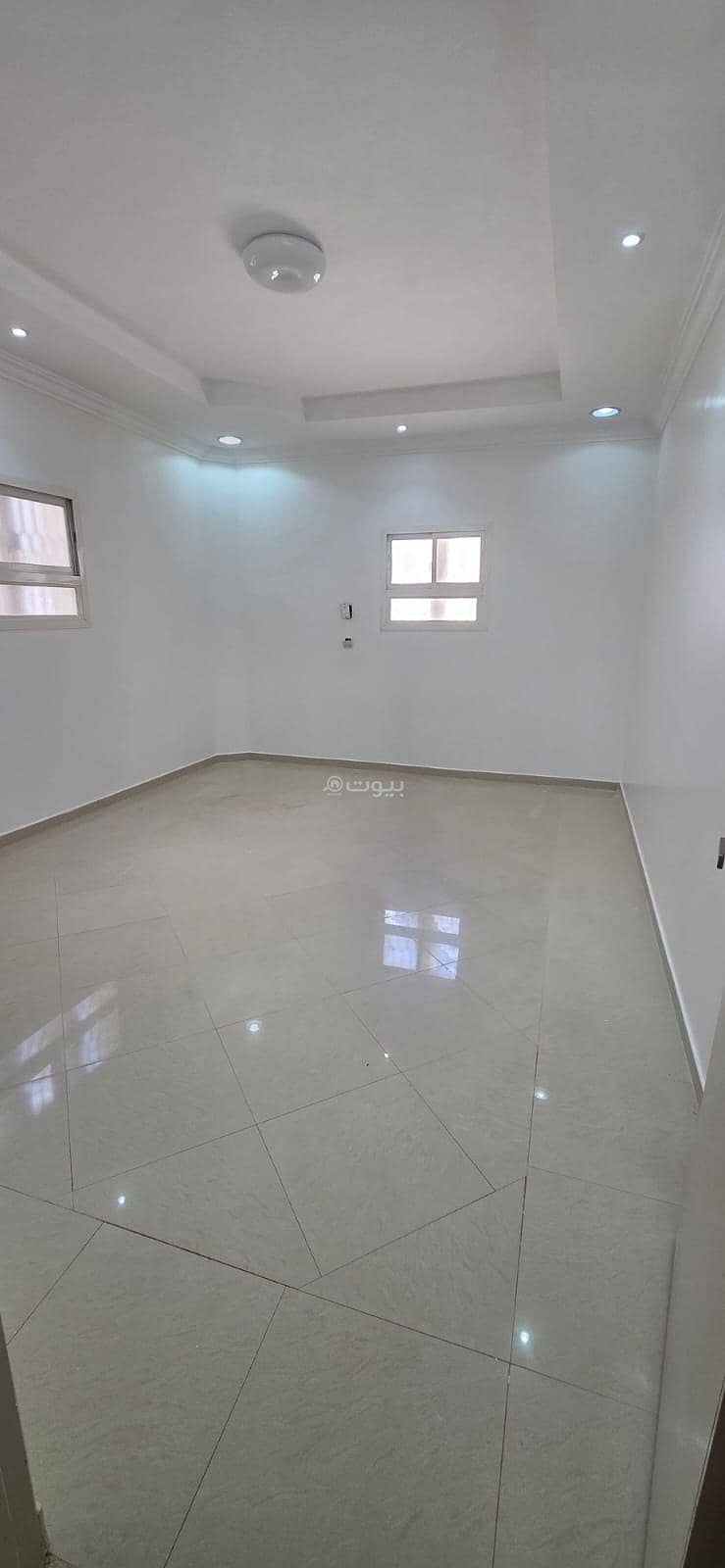 Floor in West Riyadh,Al Suwaidi Al Gharabi 4 bedrooms 32000 SAR - 88023604 Floor in West Riyadh,Al Suwaidi Al Gharabi 4 bedrooms 32000 SAR - 88023604