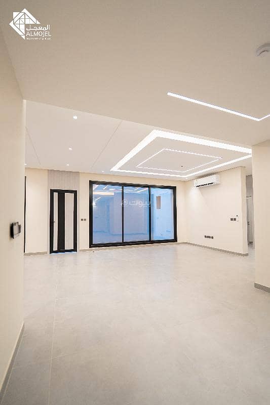 3 Bedroom Floor For Sale in Al Yasmin, Riyadh 3 Bedroom Floor For Sale in Al Yasmin, Riyadh