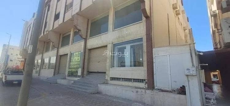 مبنى عرض للإيجار في الغرناطة، الدمام مبنى عرض للإيجار في الغرناطة، الدمام