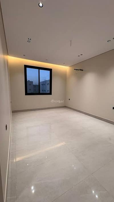 5 Bedroom Apartment for Sale in King Fahd, Madina - Apartment for sale on Abdullah Ibn Musa Al-Taymi Street, King Fahd District, Madinah City, Madinah Region