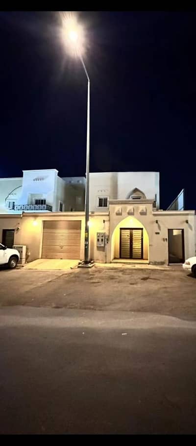 7 Bedroom Villa for Sale in West Riyadh, Riyadh - Villa for sale on Al Rabee Bin Abdullah Street, Tuwaiq District, Riyadh City, Riyadh Region 7 Bedroom Villa for Sale in West Riyadh, Riyadh - Villa for sale on Al Rabee Bin Abdullah Street, Tuwaiq District, Riyadh City, Riyadh Region
