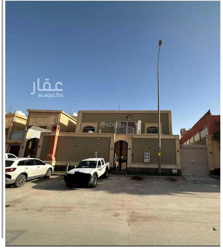 فيلا واسعة للبيع في العزيزية بالرياض فيلا واسعة للبيع في العزيزية بالرياض