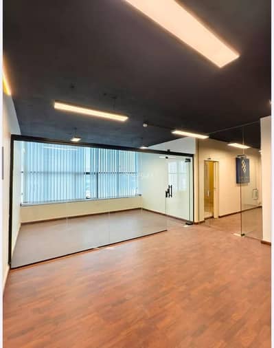 Office for Rent in North Riyadh, Riyadh - Commercial office for rent in Al Sahafa District, Riyadh Office for Rent in North Riyadh, Riyadh - Commercial office for rent in Al Sahafa District, Riyadh