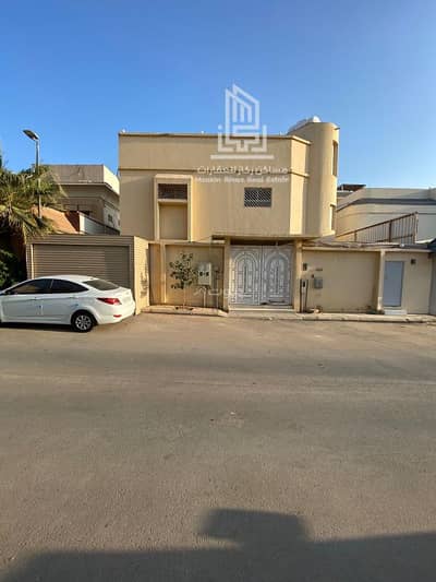 Residential Land for Sale in East Riyadh, Riyadh - Residential land for sale in Al Rawdah, north Riyadh Residential Land for Sale in East Riyadh, Riyadh - Residential land for sale in Al Rawdah, north Riyadh