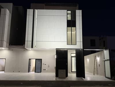 3 Bedroom Floor for Sale in East Riyadh, Riyadh - Look for a modern villa with a built-up area of 175 square meters in Al-Rimal neighborhood, nearby. 3 Bedroom Floor for Sale in East Riyadh, Riyadh - Look for a modern villa with a built-up area of 175 square meters in Al-Rimal neighborhood, nearby.