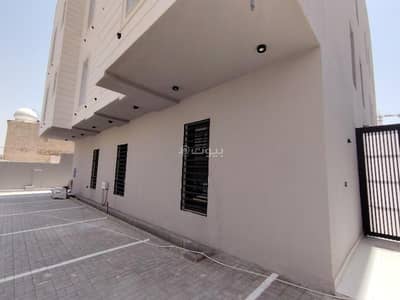 Residential Building for Sale in Central Riyadh, Riyadh - Apartment for sale in the Officers (Al-Dubat) district Residential Building for Sale in Central Riyadh, Riyadh - Apartment for sale in the Officers (Al-Dubat) district