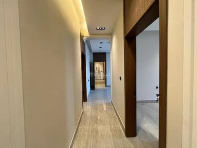 3 Bedroom Floor for Sale in East Riyadh, Riyadh - Luxurious apartment for sale in Al-Monseya (Monsiya) neighborhood