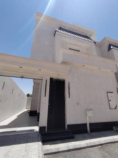 5 Bedroom Villa for Sale in East Riyadh, Riyadh - An interior staircase villa and a luxury apartment for sale in Al-Maadi neighborhood 5 Bedroom Villa for Sale in East Riyadh, Riyadh - An interior staircase villa and a luxury apartment for sale in Al-Maadi neighborhood