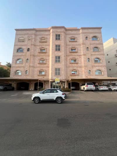 5 Bedroom Apartment for Rent in North Jeddah, Jeddah - A 5-bedroom apartment for rent in Al-Safa, Jeddah 5 Bedroom Apartment for Rent in North Jeddah, Jeddah - A 5-bedroom apartment for rent in Al-Safa, Jeddah