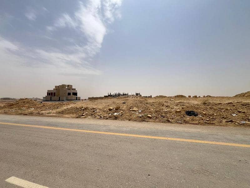 For rent: a corner lot on the west with a station license, area 1929 m² For rent: a corner lot on the west with a station license, area 1929 m²