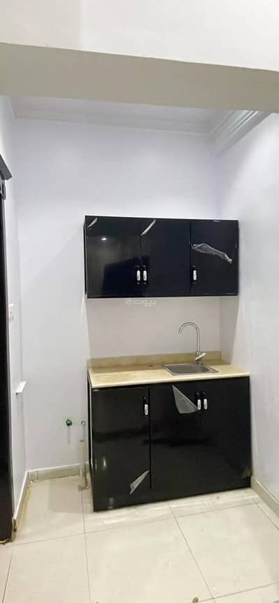 1 Bedroom Flat for Rent in East Riyadh, Riyadh - Apartment for rent on Abdullah Ibn Saud Ibn Abdulaziz Street, Ishbiliyah District, Riyadh 1 Bedroom Flat for Rent in East Riyadh, Riyadh - Apartment for rent on Abdullah Ibn Saud Ibn Abdulaziz Street, Ishbiliyah District, Riyadh