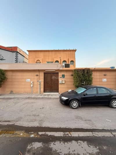 8 Bedroom Villa for Sale in North Riyadh, Riyadh - Villa in North Riyadh，Al Aqiq 8 bedrooms 10000000 SAR - 88040577