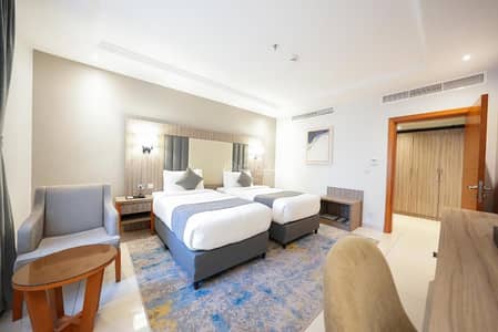 1 Bedroom Flat for Rent in North Jeddah, Jeddah - Junior Suite with two single beds