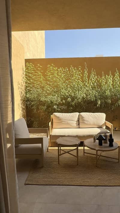 3 Bedroom Floor for Sale in North Riyadh, Riyadh - Modern 3-Bedroom Townhouse in Al Narjis | Private Entrance & Optional Pool