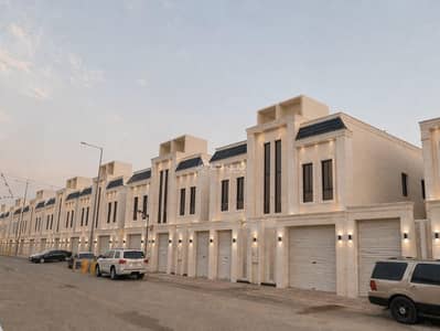 3 Bedroom Floor for Sale in South Riyadh, Riyadh - An unmissable opportunity to own a luxurious villa in a distinguished location 3 Bedroom Floor for Sale in South Riyadh, Riyadh - An unmissable opportunity to own a luxurious villa in a distinguished location
