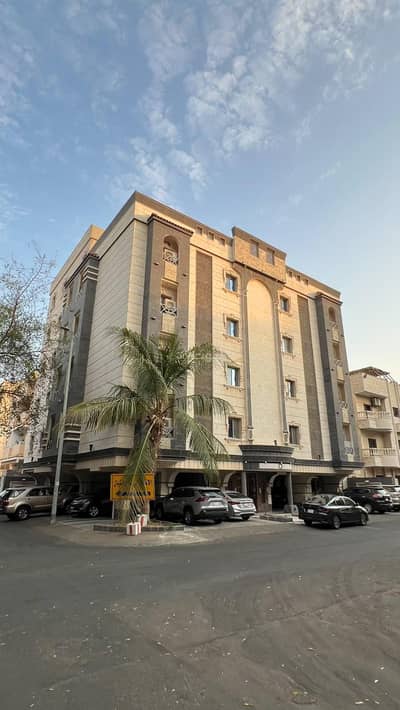 3 Bedroom Residential Building for Rent in North Jeddah, Jeddah - Apartment For Rent in Al Rawdah, Jeddah 3 Bedroom Residential Building for Rent in North Jeddah, Jeddah - Apartment For Rent in Al Rawdah, Jeddah