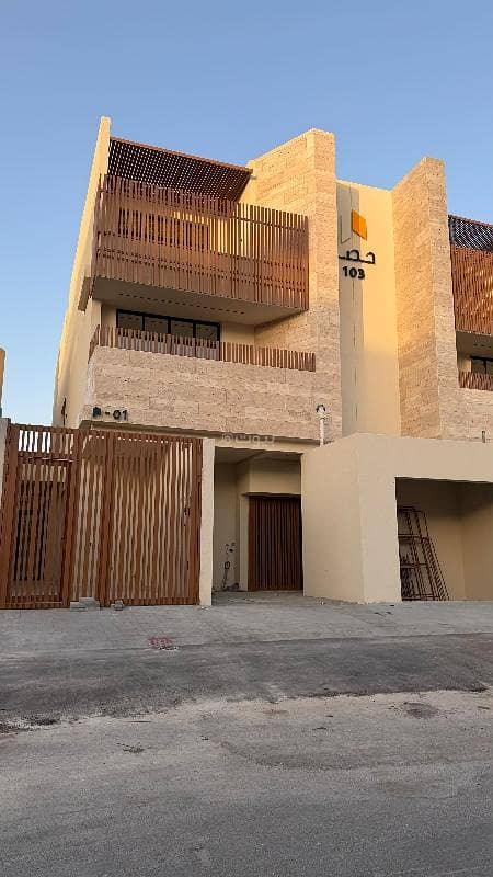 شقة سكنية مكونة من 3 غرف نوم للبيع في القدس شقة سكنية مكونة من 3 غرف نوم للبيع في القدس