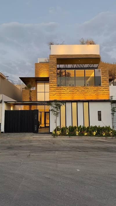 6 Bedroom Villa for Sale in West Riyadh, Riyadh - A villa for sale on Ibn Sadqah Al Gharrafi Street, Al Mahdiyyah District, Riyadh City.