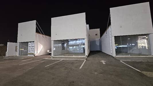Complex for Rent in Al Ranuna, Madina - A commercial complex for investment in the Ranuna (Al-Ruwa) area, Medina