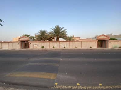 4 Bedroom Villa for Sale in Al Difa, Madina - Villa in Al Difa 4 bedrooms 8500000 SAR - 88023502 4 Bedroom Villa for Sale in Al Difa, Madina - Villa in Al Difa 4 bedrooms 8500000 SAR - 88023502