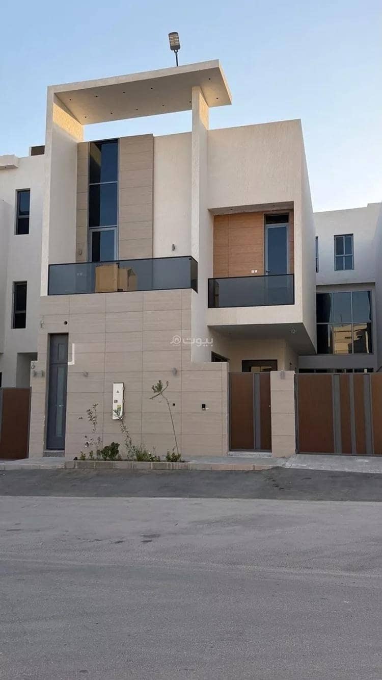 Villa For Sale in Al Mahdiyah, Riyadh Villa For Sale in Al Mahdiyah, Riyadh