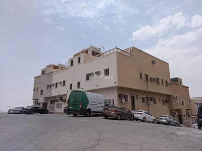 3 Bedroom Apartment for Sale in Central Riyadh, Riyadh - Ground floor apartment for sale – rented with ready investment income 3 Bedroom Apartment for Sale in Central Riyadh, Riyadh - Ground floor apartment for sale – rented with ready investment income