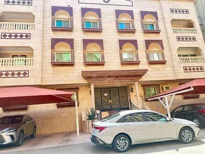 فلیٹ 5 غرف نوم للايجار في شمال جدة، جدة - شقة للإيجار - الروضة - المربع الذهبي .