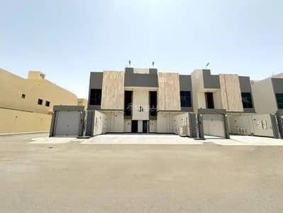 5 Bedroom Floor for Sale in West Riyadh, Riyadh - A floor for sale on Ahmad Ibn Muhammad Al Shughri Street, Tuwaiq District, Riyadh City.